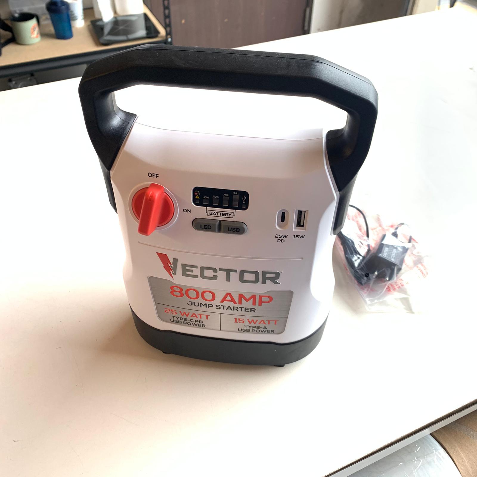 800A Jump Starter with USB Power (VECJ8) 800A Jump Starter with USB Power (VECJ8)